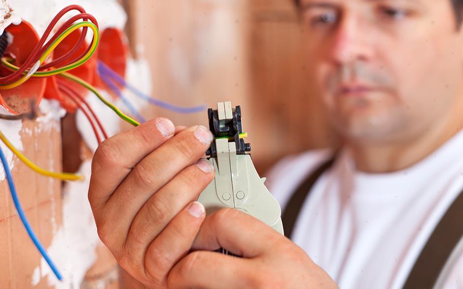 dépannage électricien Louvres